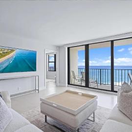 Oceanfront Luxury Retreat with Private Beach