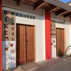 CASA APPARTAMENTO VACANZE La fermata delle rondini, hotel en Castello di Annone