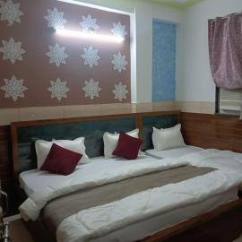 Harshwardhan Dham, hotel a Vrindāvan