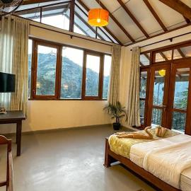 Ella Scenic Heights