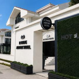 D Twins Airport Hotel