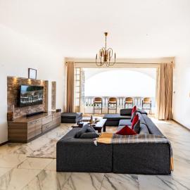 White Hill Penthouse