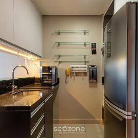 Apto. c/ Varanda em Cond. c/ Piscina LVT0031