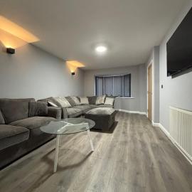 Trinity Place Sleeps 9 Contractors & Families, hotel a Gainsborough
