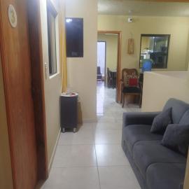 Mi Hábitat Lambaré - Habitaciones con Baño Privado, Cocina y Comedor equipados con electrodomésticos, con Quincho al Aire Libre