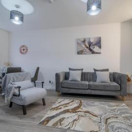 The Larky - Modern 2 Bed Cottage in Larkhall โรงแรมในลาร์คฮอลล์