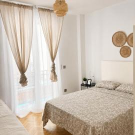Gato street, Private rooms