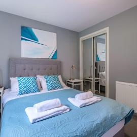 Monicas Apartment, hotel a Coatbridge