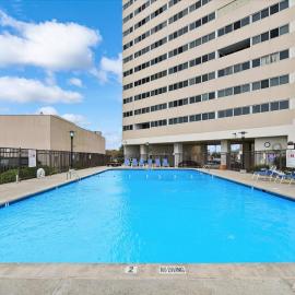 Ocean Front Retreat at the Atlantis with Pool, hotel in Ocean City