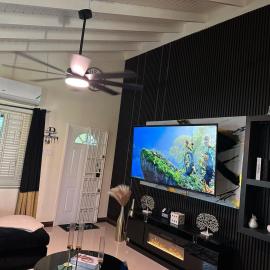 Paradise Harbour Tropical Luxury Retreat and Fully AC