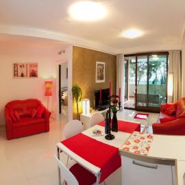 Residence Apartments Anamaria, hotel in Podstrana