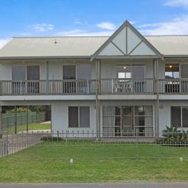 Tahren Beach Getaway