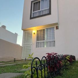 House 15 Min from GDL Airport Albereda Residencial