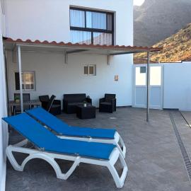 Casa Bella Terraza con vistas al mar y parking privado, hotel in Igueste