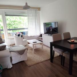 Authentic Finnish Home Near Train Station, Free parking, hotel u gradu Rihimeki