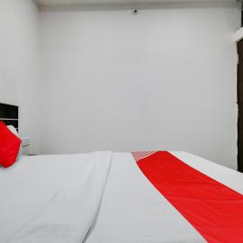 Hotel O Green Park, hotel em Indore