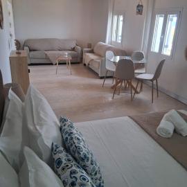 Salt & Sea Studio, מלון בAkrotiri