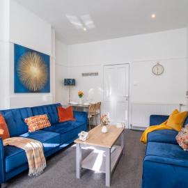Bella House - 3 bed house in Glasgow