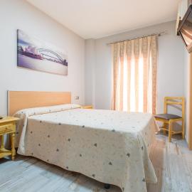 Olympia Ronda Hostel, khách sạn ở El Puig