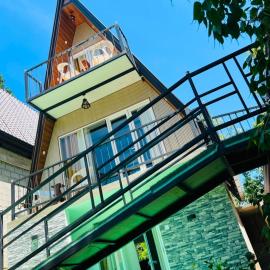 7 Art Villa