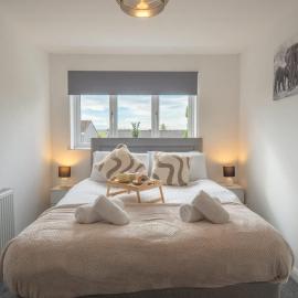 Etive House - 3 bedroom stylish home, hotel a Cumbernauld