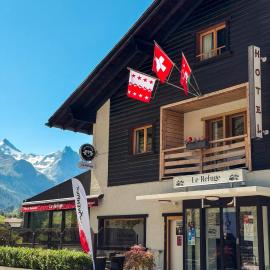 Le Refuge Hotel Restaurant, hotel Ayer városában