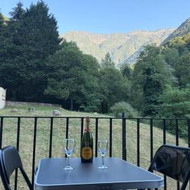 L'izard, hotel a Couflens