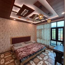 Lakes and peaks โรงแรมในศรีนาการ์