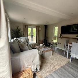 The Willow Luxury Countryside Retreat