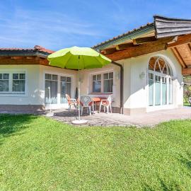 Berghof-Chalet، فندق في ايربفيندورف