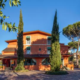 Resort La Rocchetta, hotel La Giustinianában