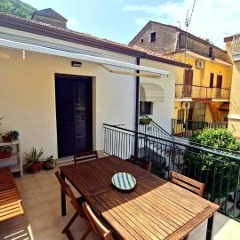 Mamè Guest House, hotel a Figlino