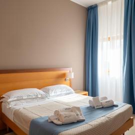 Hotel Scoglio Degli Achei、トッレ・サンタ・サビーナのホテル