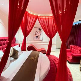 Grand Hotel & Spa Bac Ninh, hotelli kohteessa Ðồng Ky