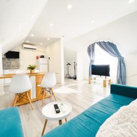 BRIGHT-4 Apartmán priamo v centre Michaloviec