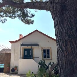 Casa do Caseiro by Quinta da Burra