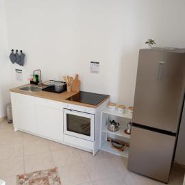 Suite 93, hotel in Mola di Bari