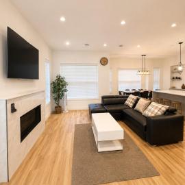 Majestic Home In Victoria, hotel in Langford