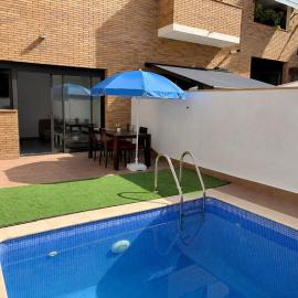 Mohamed aly aly, hotel i El Prat de Llobregat