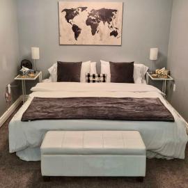 Peaceful Bay Getaway Entire Private Suite -1 bedroom, 3 beds, hotel u gradu 'Winnipeg'