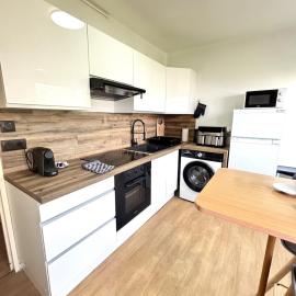 Bricks Pérignon - Tram, lit Queen size & air fryer, hotel u gradu 'Chenôve'