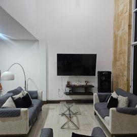 Casa Palmera Spacious with a pool and perfect for a groups