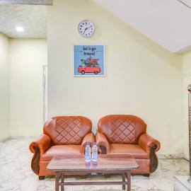 Hotel O Vishwakarma Palace