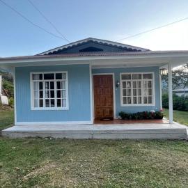 CASA GARDEN OXAPAMPa