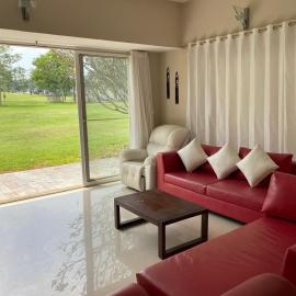 Zion Golf County Kolar Villa #285, hotel en Kolār