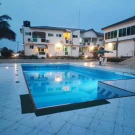 Lois Beach Resort, hotel a Nyanyanu