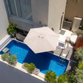 Luxury Penthouse - Private Pool, Parking & Mamad