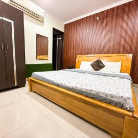 Hotel JJ Premium - Near Ganga Ram Hospital, hotel en Nueva Delhi