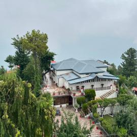 Velenburg Retreat, hotel di Upper Topa