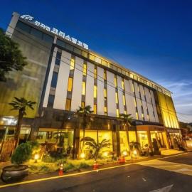Cheonjiyeon Crystal Hotel